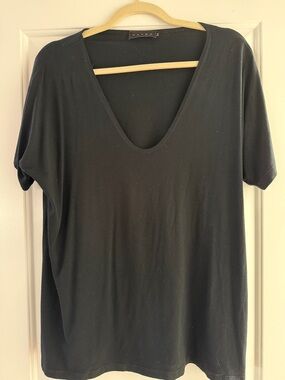Hatch Maternity Black Deep V-Neck Short Sleeve Tee